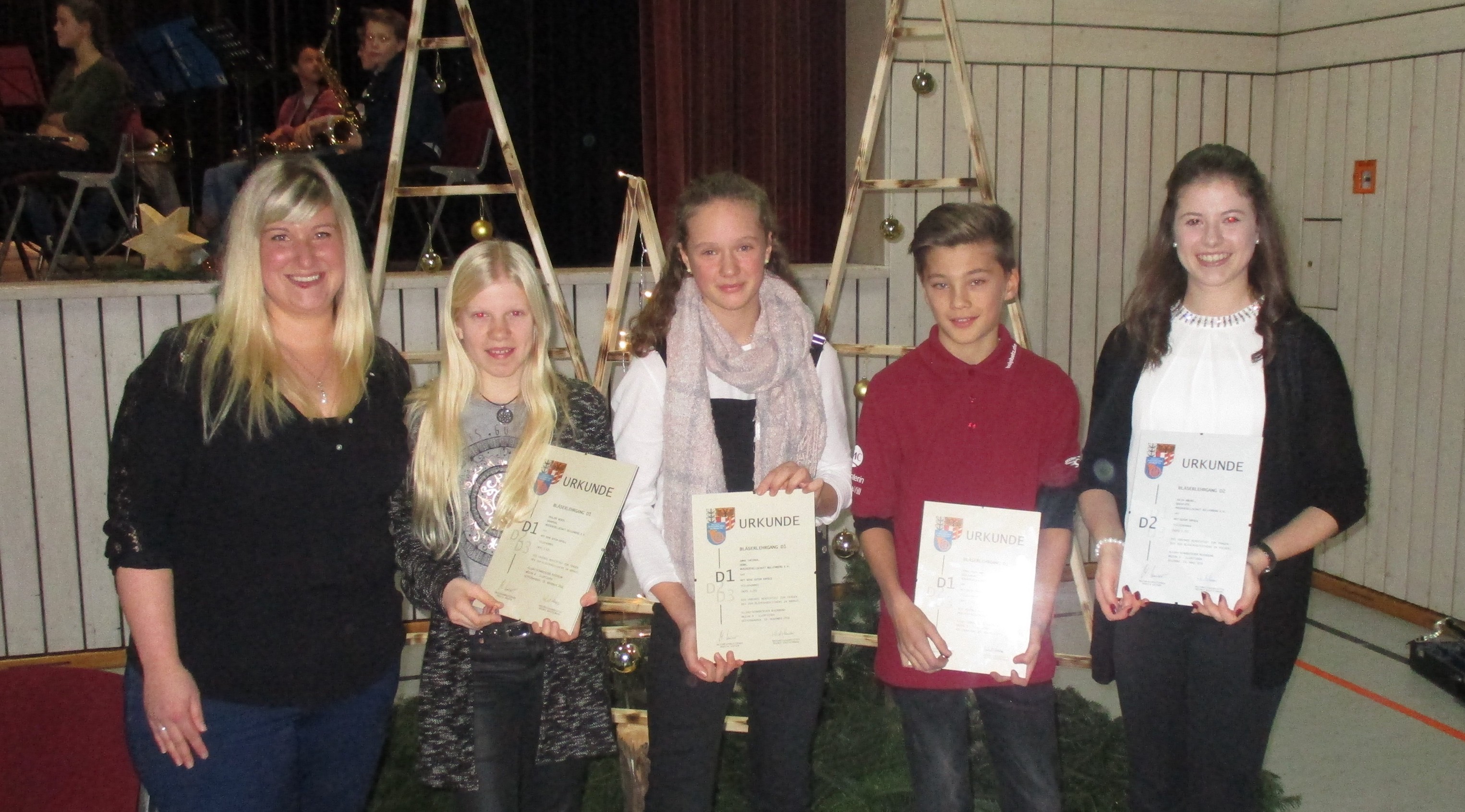 16_12 Jugendweihnachtsfeier22-1 Kopie.jpg