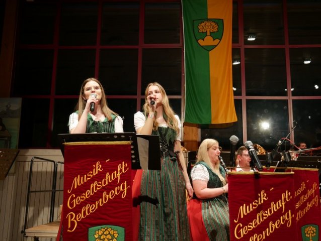 23_03_starkbierfest08